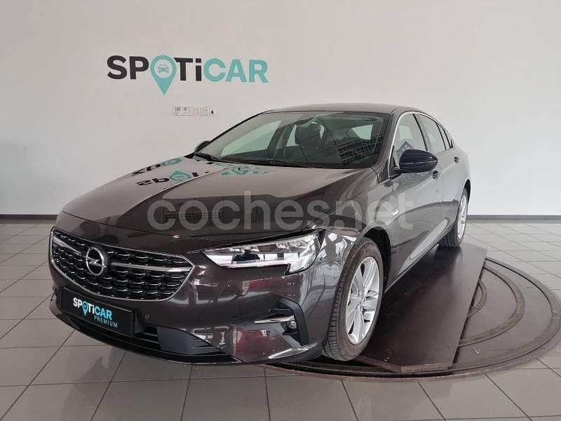 Usado Opel Insignia Business 122 CV (89 kW) 2022 Negro Berlina