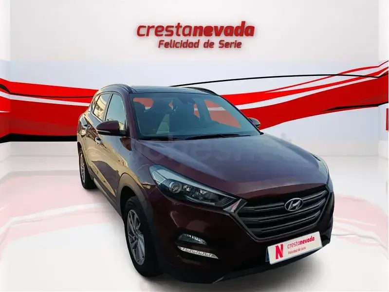 Usado Hyundai Tucson 115 CV (84 kW) 2016 Granate SUV