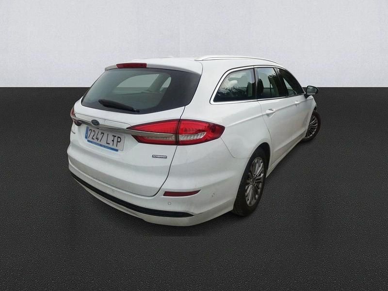 Usado Ford Mondeo Titanium 187 CV (137 kW) 2021 Blanco Berlina