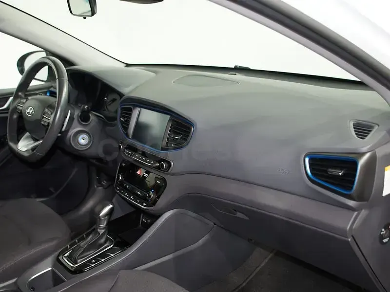 Usado Hyundai Ioniq 141 CV (103 kW) 2019 Blanco Utilitario