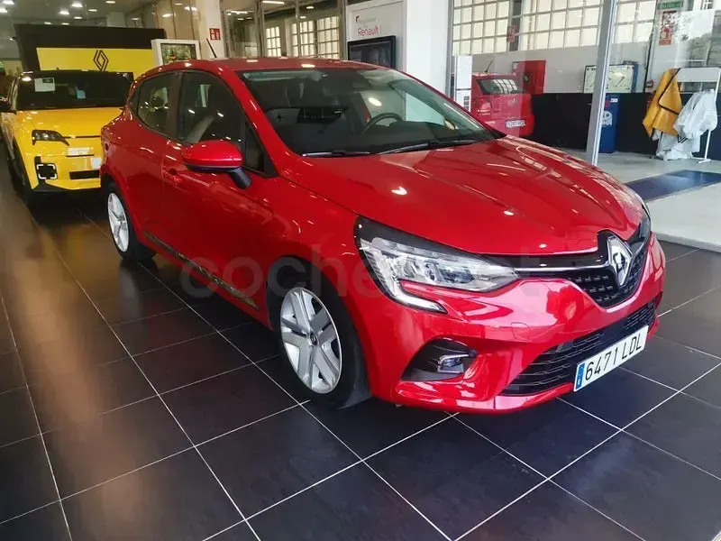 Usado Renault Clio IV Intens 85 CV (62 kW) 2019 Rojo Berlina
