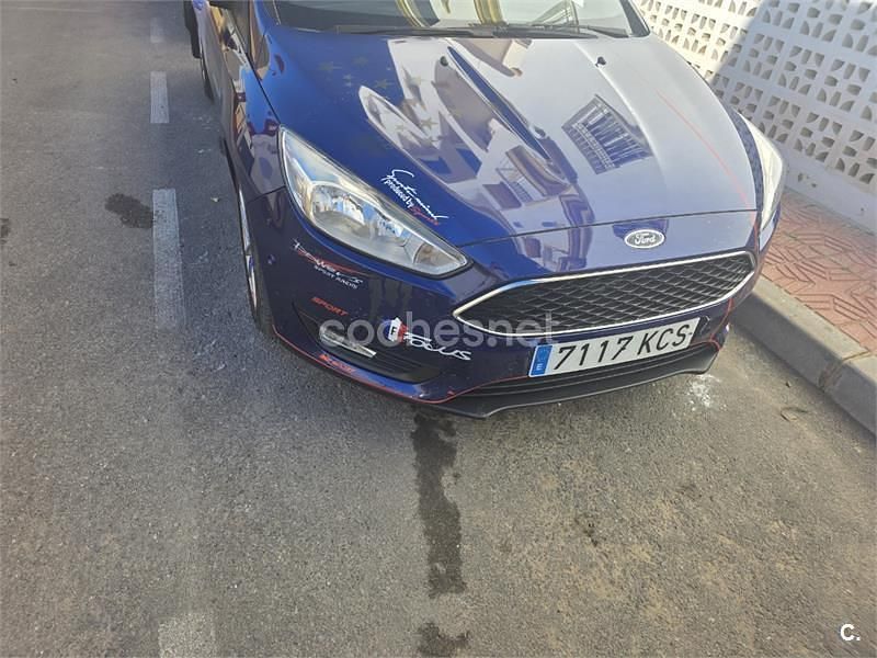 Usado Ford Focus Business Edition 120 CV (88 kW) 2017 Azul Berlina