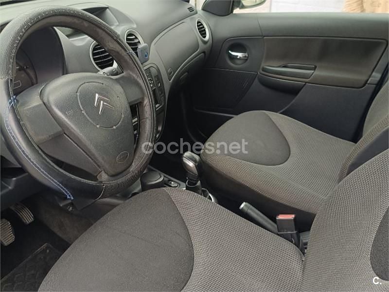 Usado Citroën C3 Exclusive 70 CV (51 kW) 2006 Azul Berlina