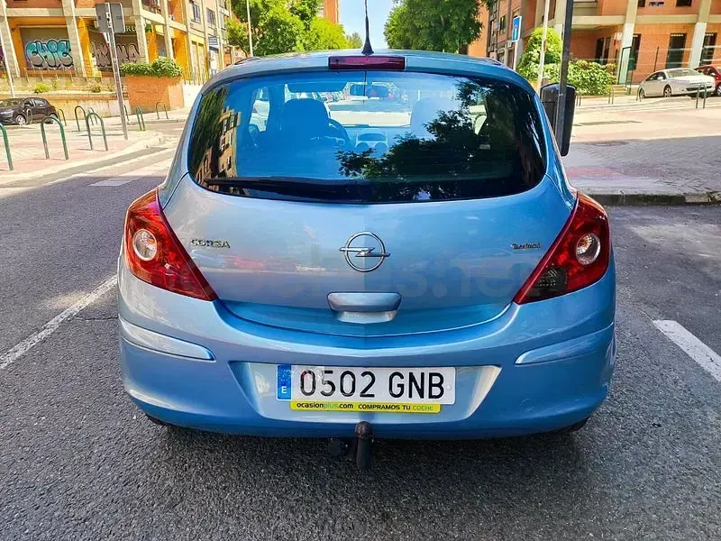 Usado Opel Corsa 80 CV (58 kW) 2009 Gris / plata Utilitario