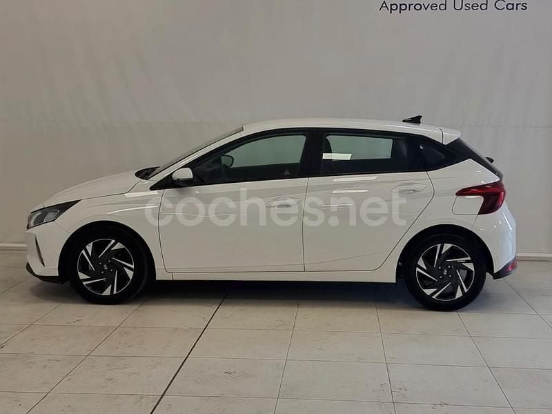 Usado Hyundai i20 84 CV (61 kW) 2023 Blanco Berlina