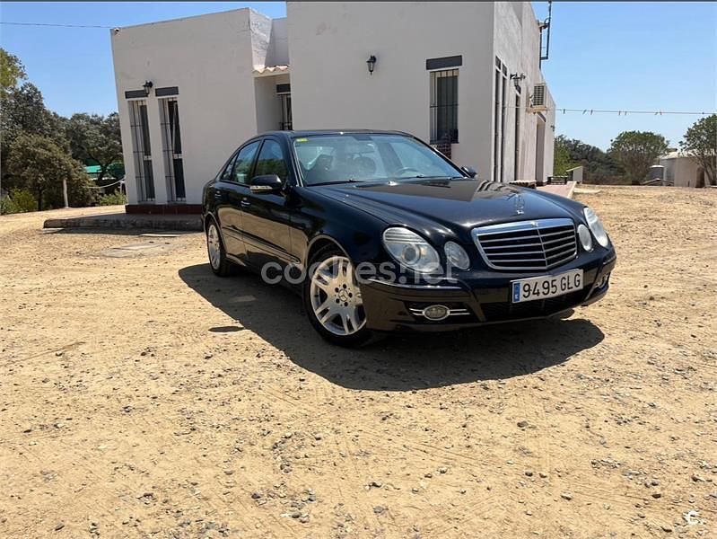 Negro Usado 2007 Mercedes E280 Avantgarde Berlina | 5800 € (Un poco caro) - Imagen 1/4
