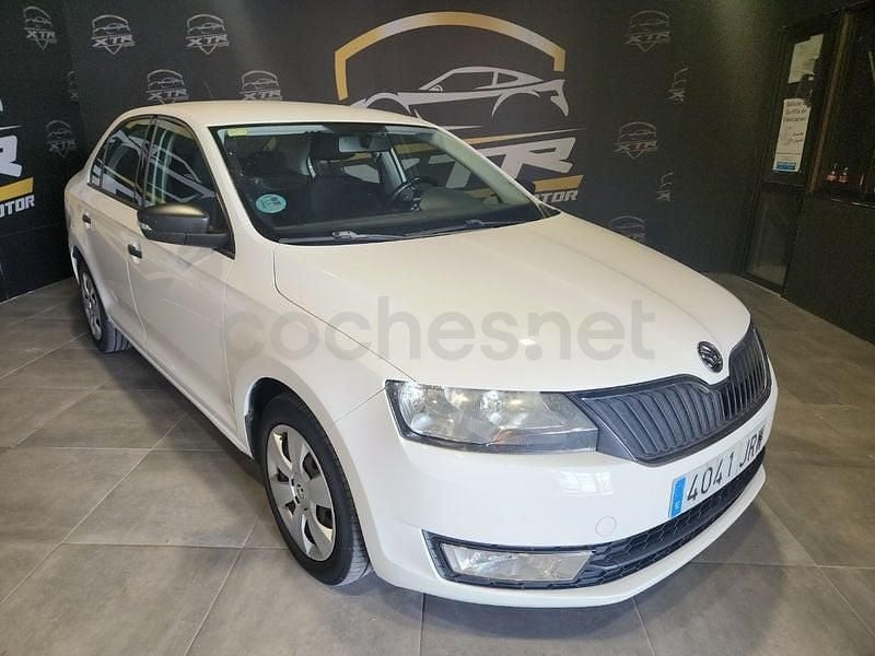 Usado Skoda Rapid Style 116 CV (85 kW) 2016 Blanco Utilitario