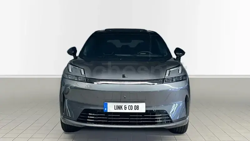 Usado Lynk & Co 08 350 CV (257 kW) 2025 Gris / plata SUV