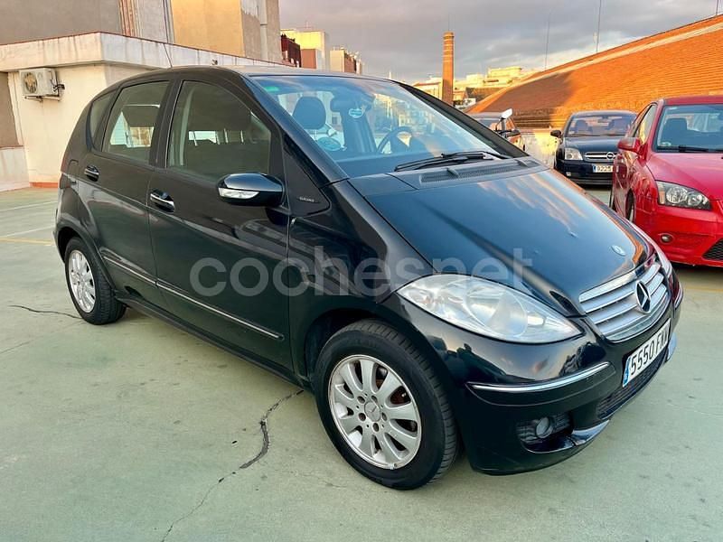 Negro Usado 2006 Mercedes A150 Classic Monovolumen | 4990 € (Precio justo) - Imagen 1/4
