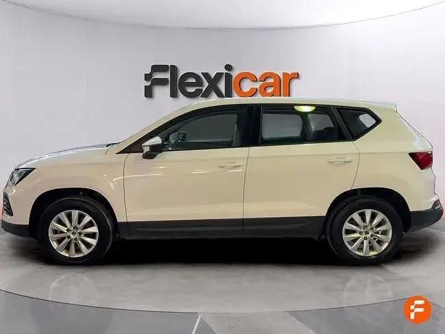 Begagnad Seat Ateca Reference 110 HK (80 kW) 2023 Vit SUV