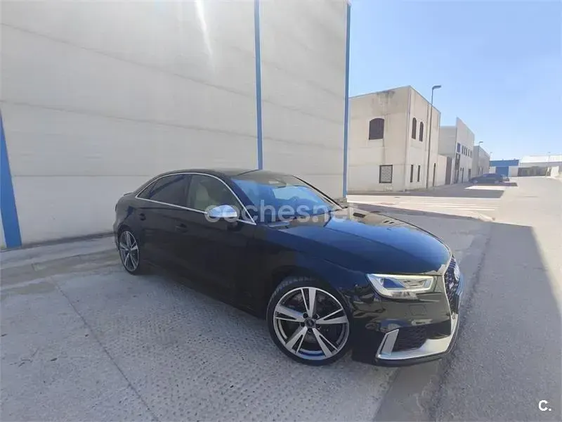 Usado Audi RS3 400 CV (294 kW) 2017 Negro Berlina