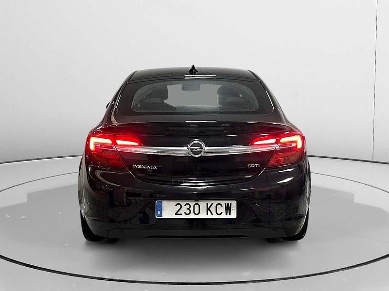 Usado Opel Insignia Excellence 136 CV (100 kW) 2017 Negro