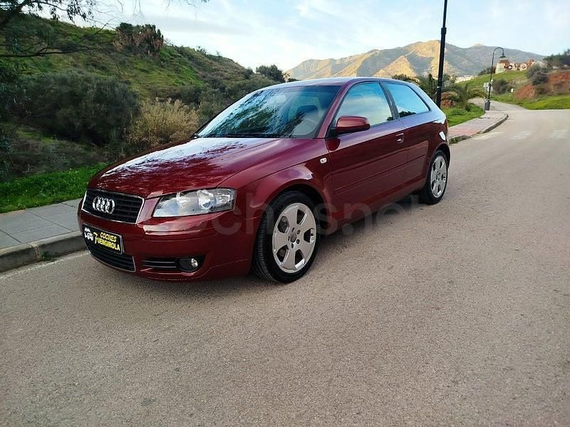 Usado Audi A3 Ambition 105 CV (77 kW) 2005 Granate Utilitario