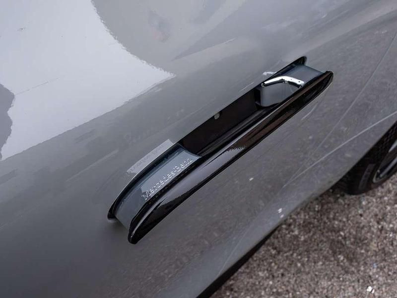 Usado Mercedes SL63 AMG AMG 585 CV (430 kW) 2023 Gris Descapotable