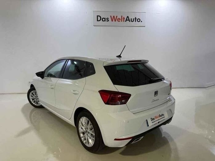 Blanco Usado 2024 Seat Ibiza FR | 19.900 € (Un poco caro) - Imagen 1/4