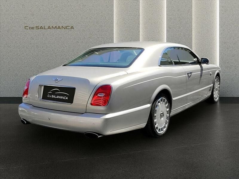 Usado Bentley Brooklands 537 CV (394 kW) 2009 Plata metalizado Berlina