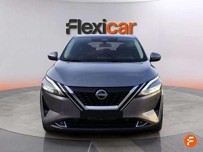 Usado Nissan Qashqai Acenta 190 CV (139 kW) 2024 Gris SUV