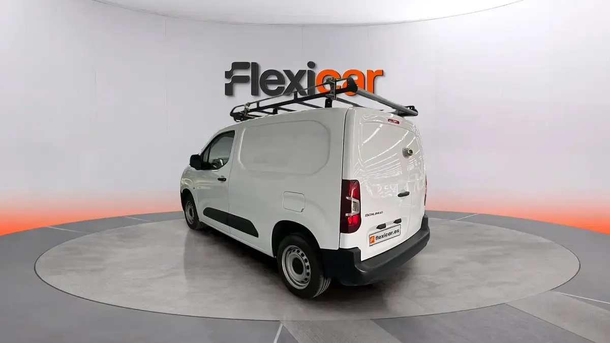 Usado Citroën Berlingo 102 CV (75 kW) 2023 Blanco Monovolumen