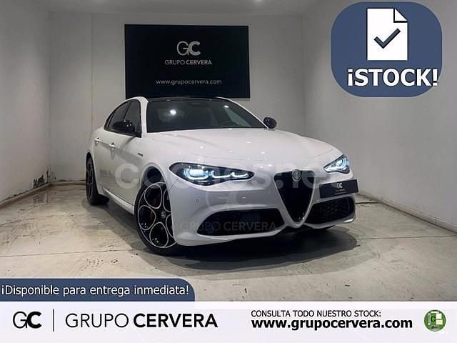 Blanco Nuevo 2025 Alfa Romeo Giulia Veloce Berlina | 62.490 € - Imagen 1/4