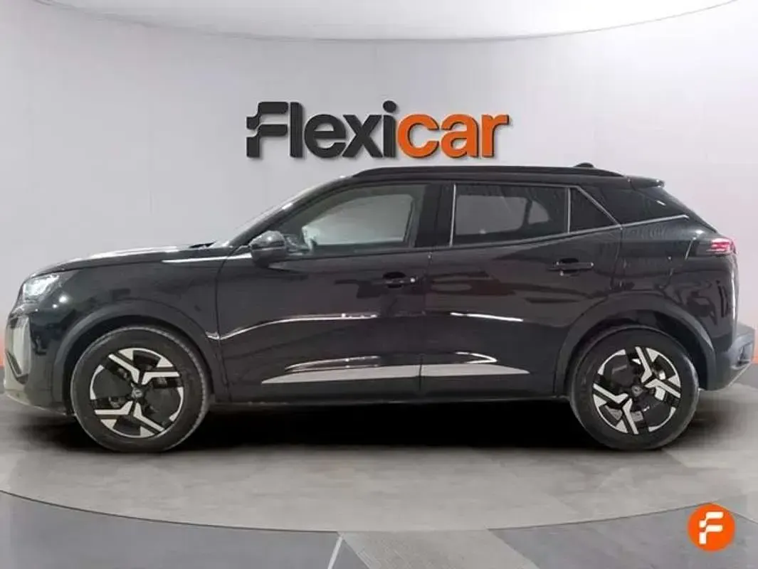 Usado Peugeot 2008 Allure 102 CV (75 kW) 2024 Negro SUV