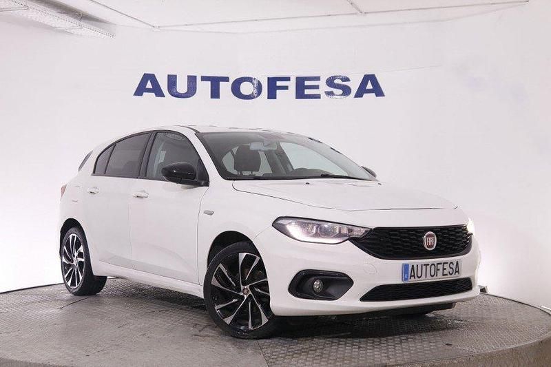 Usado Fiat Tipo Lounge 120 CV (88 kW) 2017 Blanco Utilitario