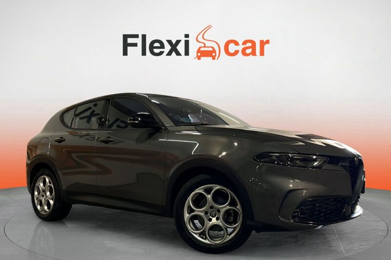 Gris Usado 2023 Alfa Romeo Tonale Sprint SUV | 22.490 € (Precio justo) - Imagen 1/4