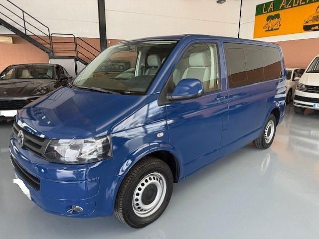 Usado VW Caravelle 114 CV (83 kW) 2015 Azul Van