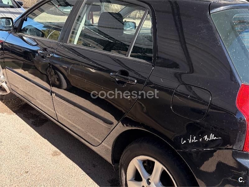 Usado Toyota Corolla Sol 116 CV (85 kW) 2005 Negro Berlina