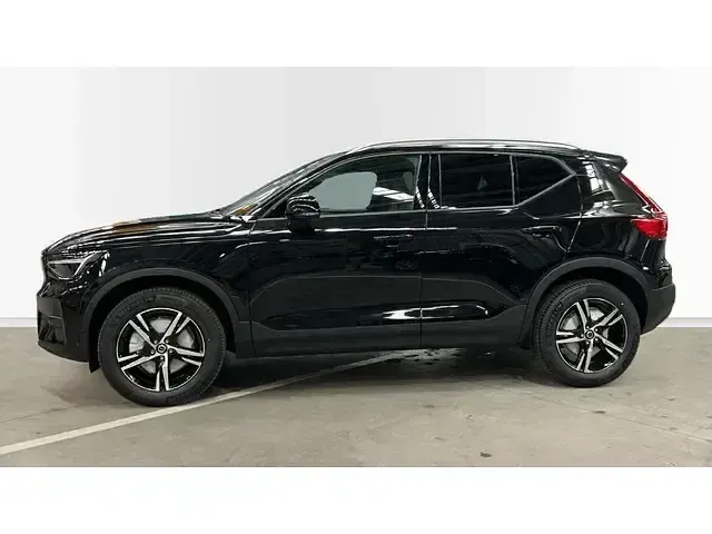 Nuevo Volvo XC40 Core 163 CV (119 kW) 2025 Negro SUV