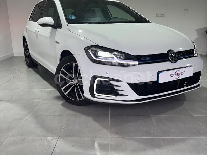 Usado VW Golf VII GTE 204 CV (150 kW) 2020 Blanco Berlina