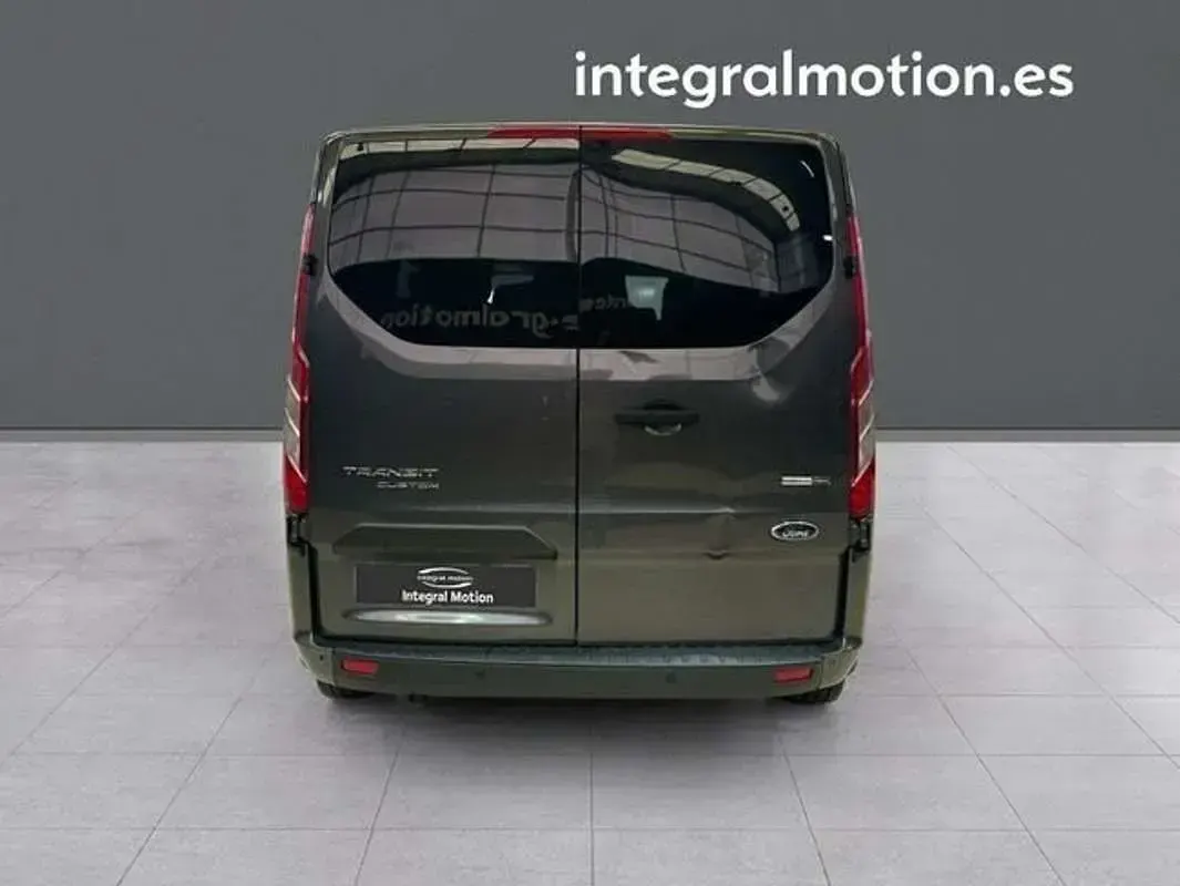 Usado Ford Transit Custom Trend 131 CV (96 kW) 2023 Gris Van