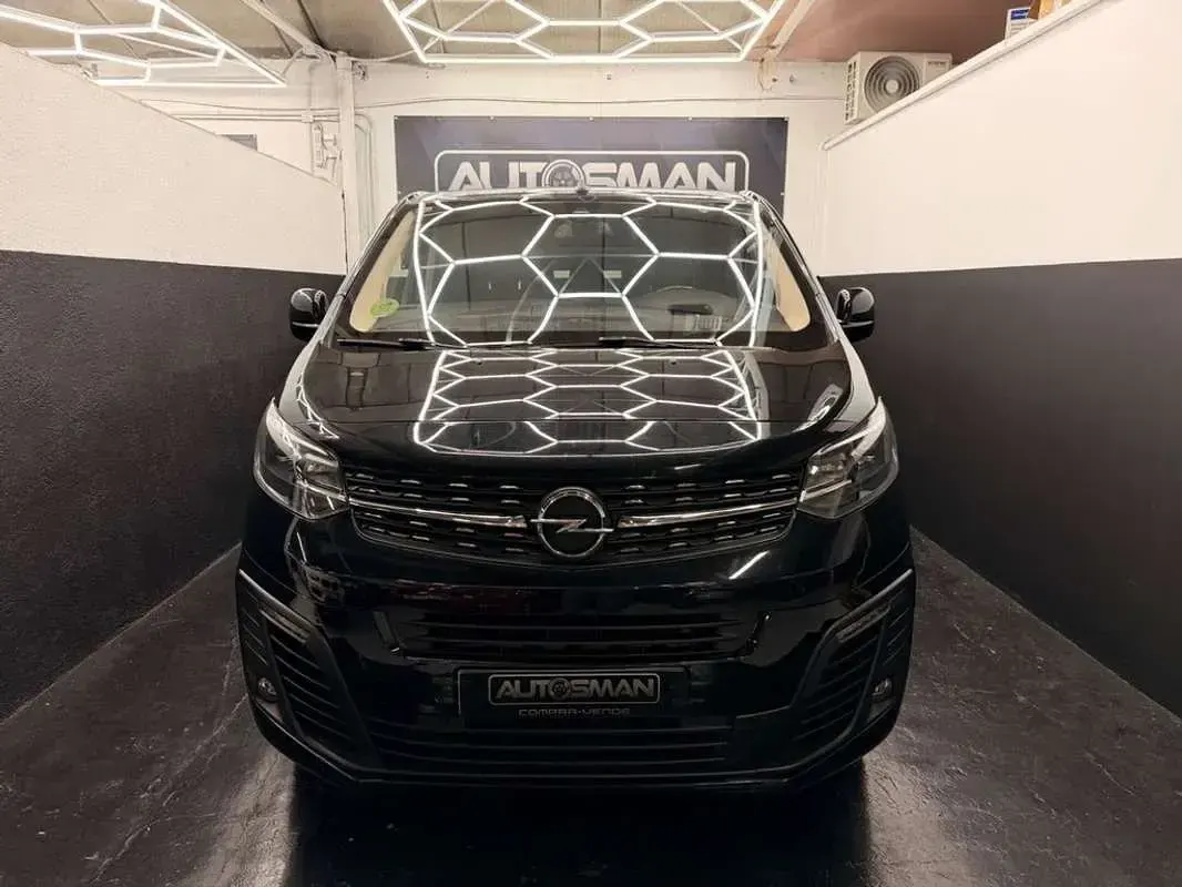Usado Opel Zafira Life Elegance 177 CV (130 kW) 2020 Negro Monovolumen