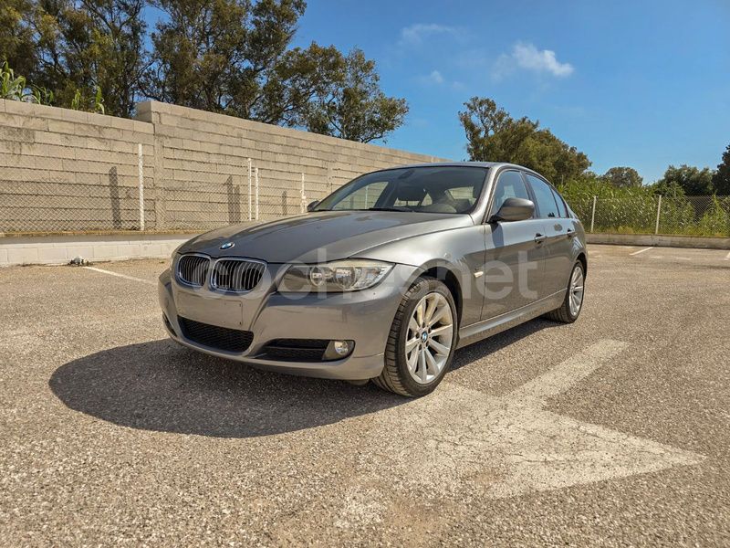 Gris / plata Usado 2010 BMW 318 Berlina | 9500 € (Precio justo) - Imagen 1/4