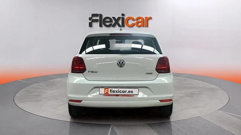 Usado VW Polo Edition 60 CV (44 kW) 2016 Blanco Berlina