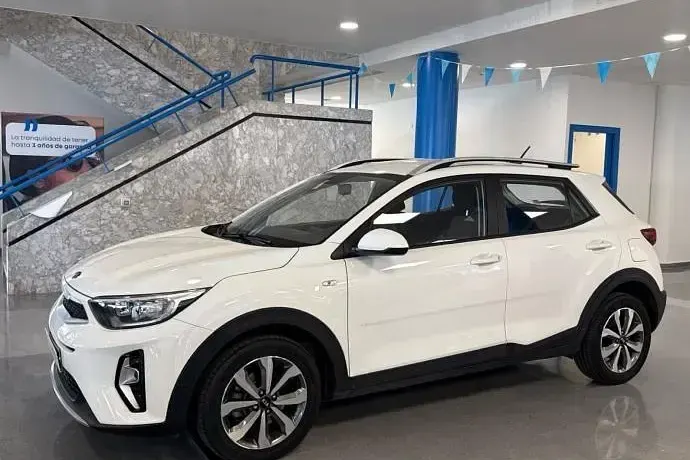 Usado Kia Stonic 100 CV (73 kW) 2021 SUV