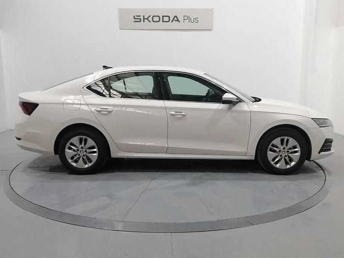 Nuevo Skoda Octavia G-TEC Ambition 131 CV (96 kW) 2025 Blanco
