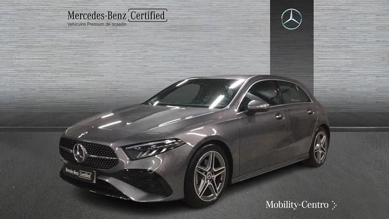 Usado Mercedes A180 116 CV (85 kW) 2024 Gris montaña Utilitario