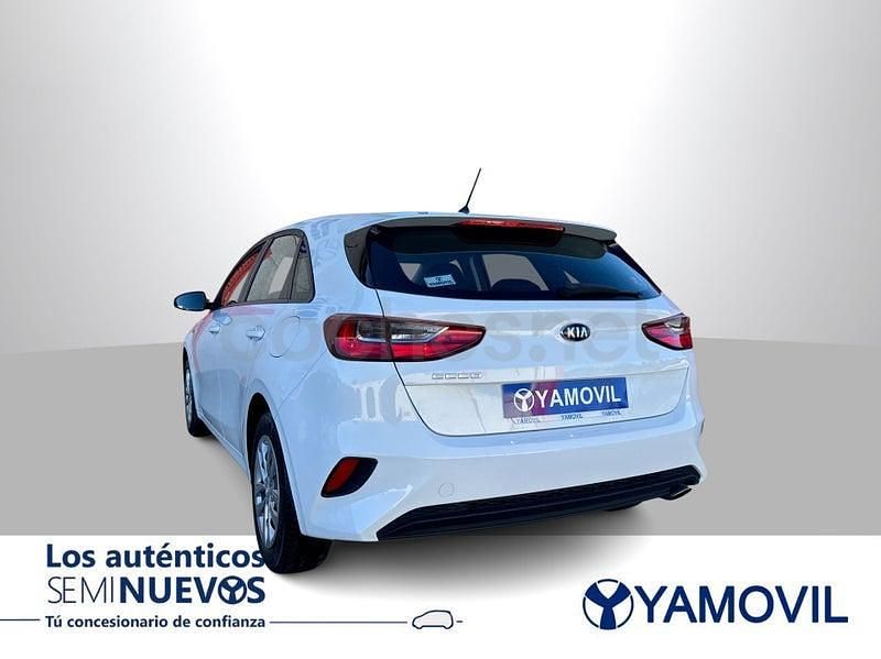 Usado Kia Ceed 100 CV (73 kW) 2018 Blanco Utilitario