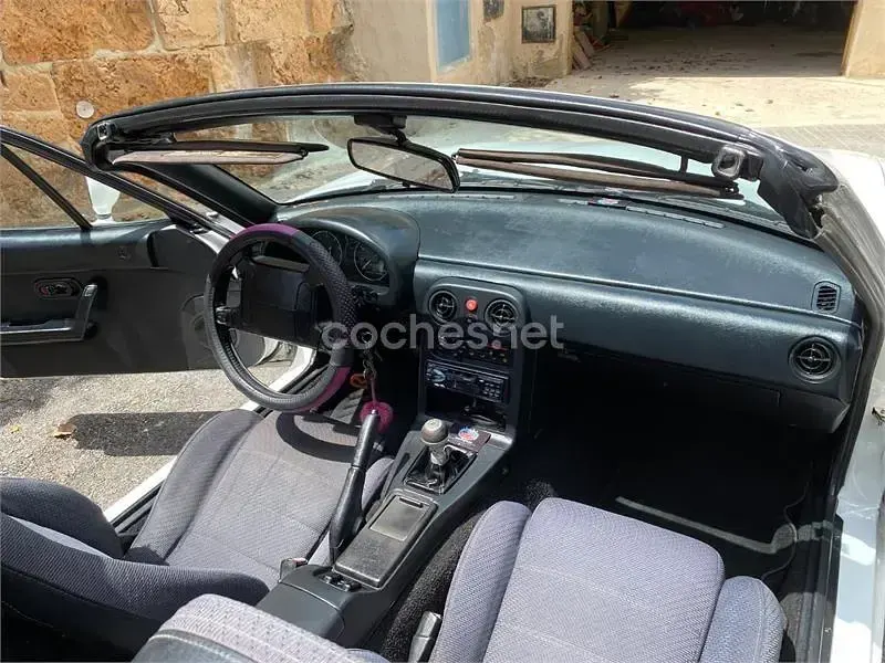 Usado Mazda MX5 115 CV (84 kW) 1990 Blanco Descapotable