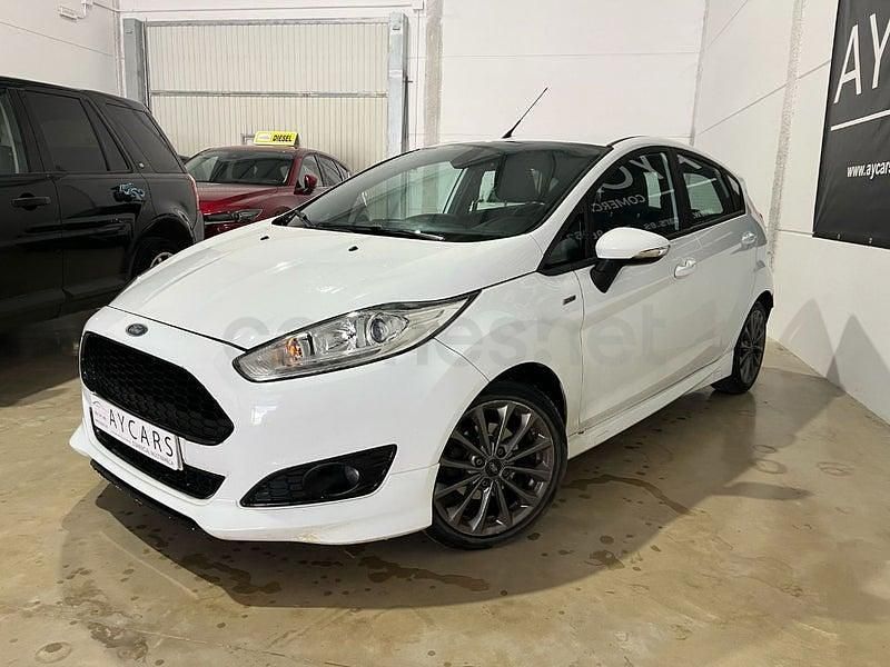 Usado Ford Fiesta ST-Line 85 CV (62 kW) 2017 Blanco Berlina