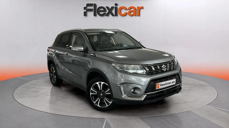 Usado Suzuki Vitara GLX 129 CV (94 kW) 2022 Gris SUV