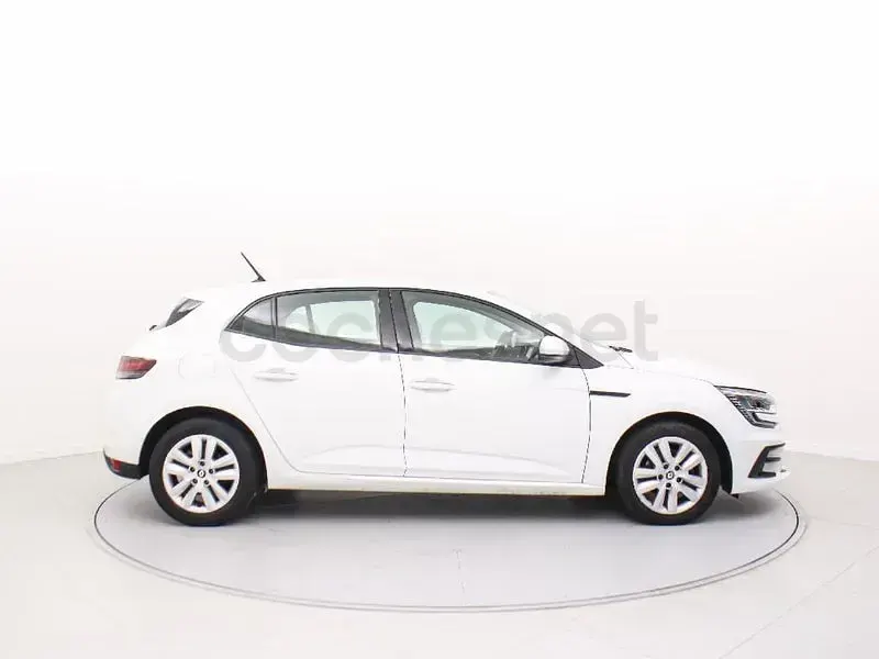 Usado Renault Mégane II Equilibre 115 CV (84 kW) 2022 Blanco Berlina