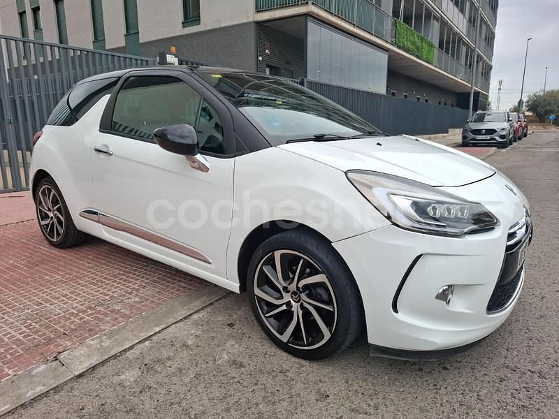 Blanco Usado 2015 DS Automobiles DS3 Design Berlina | 5200 € (Super precio) - Imagen 1/4