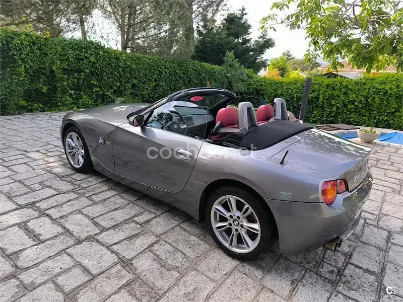 Usado BMW Z4 231 CV (169 kW) 2004 Gris / plata Descapotable