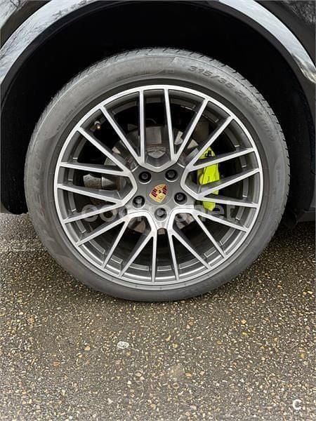 Usado Porsche Cayenne 462 CV (339 kW) 2020 Negro SUV