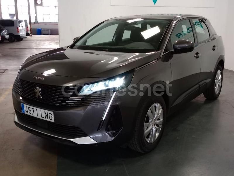 Usado Peugeot 3008 Active 130 CV (95 kW) 2021 Gris / plata SUV