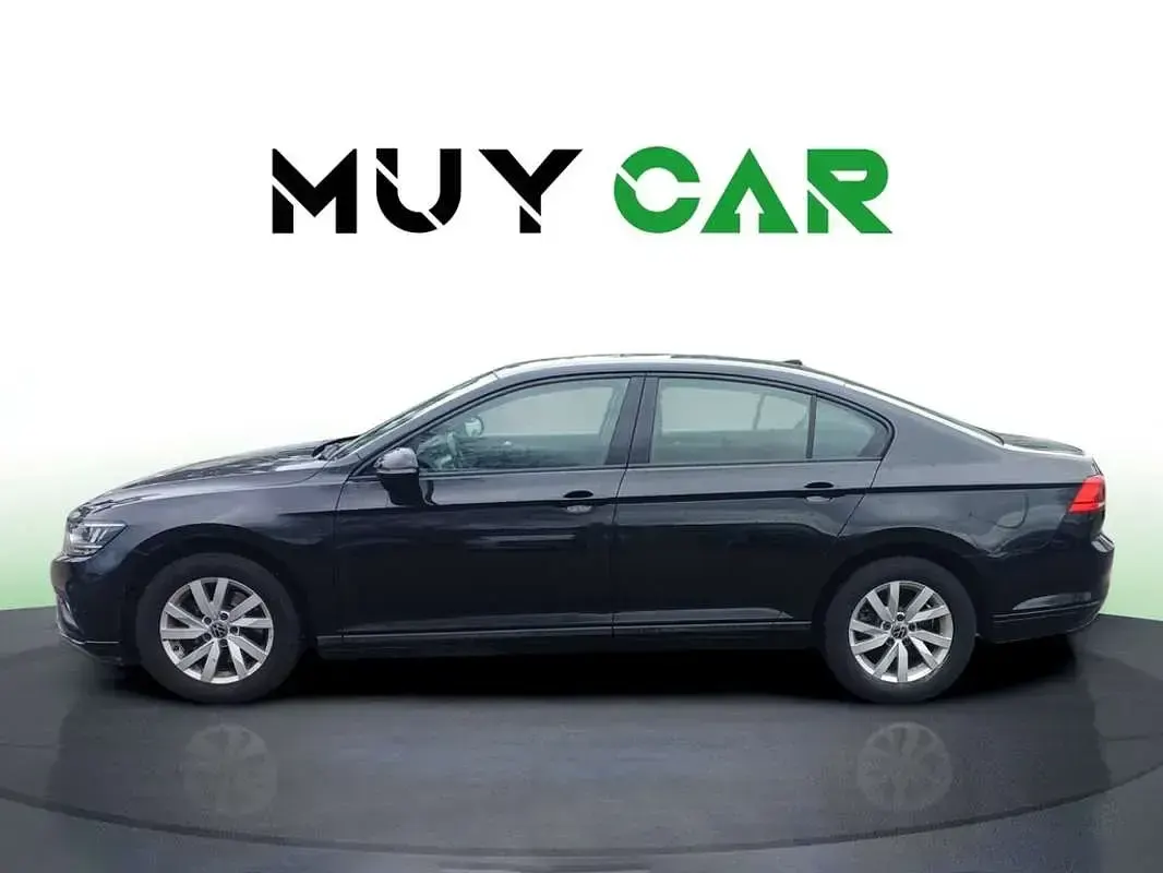 Usado VW Passat Business 150 CV (110 kW) 2021 Negro Berlina