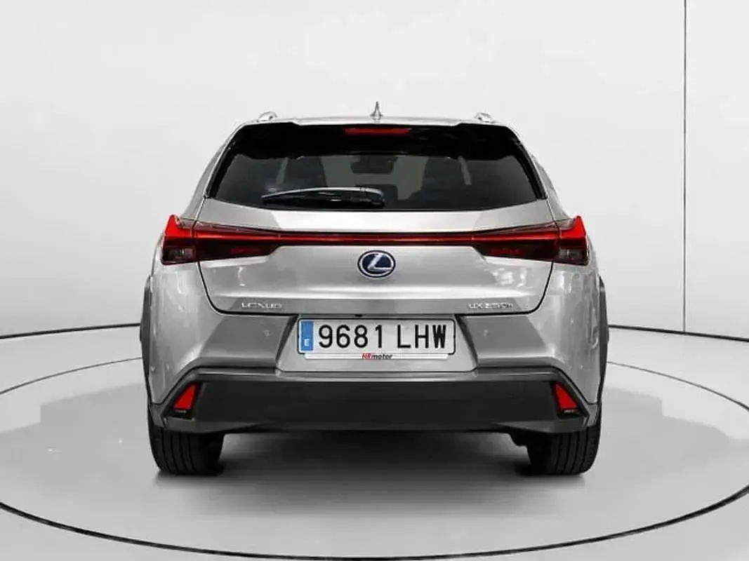 Usado Lexus UX 250h Executive Line 184 CV (135 kW) 2020 Blanco SUV