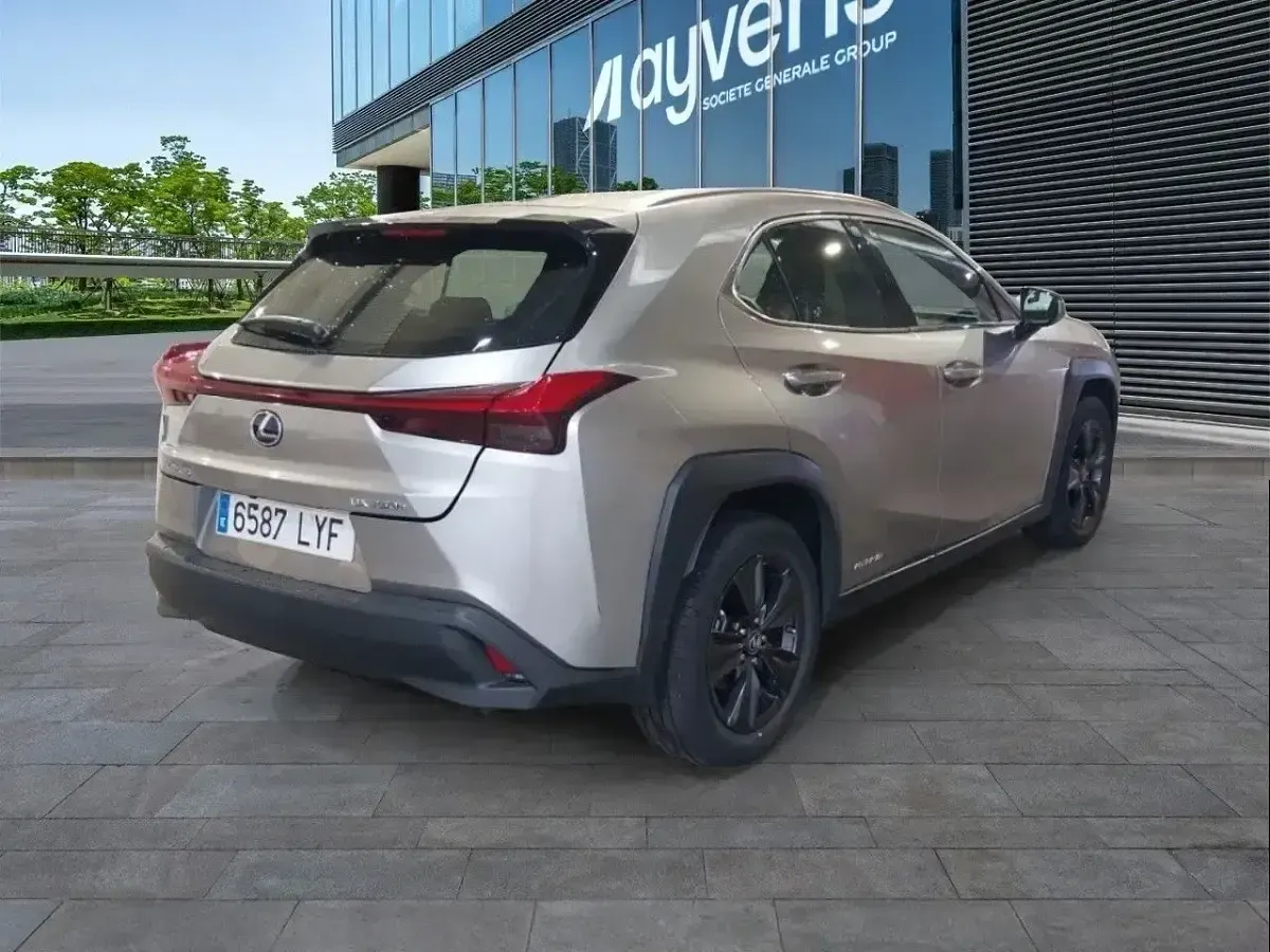 Usado Lexus UX 250h Business Edition 184 CV (135 kW) 2022 Gris SUV