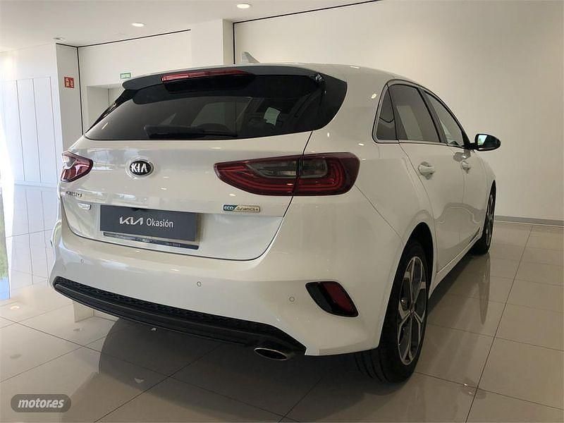 Usado Kia Ceed 160 CV (117 kW) 2022 Blanco Utilitario